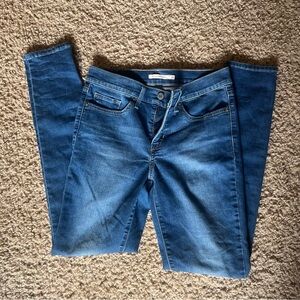 Levi 311 Shaping Skinny Jeans